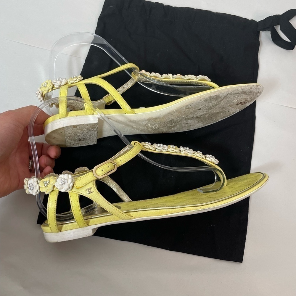 Chanel Interlocking CC Logo Sandals - Picture 4 of 10